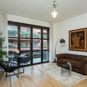 Stazione - Nuovo E Moderno Appartamento. Apartamento